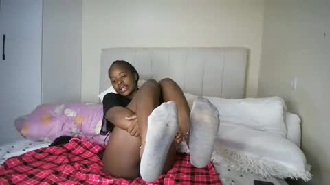 Snapshot of honey_drop1 chatting on 01-07-26, 10:12 honey drop online show from 01-07-26, 10:12