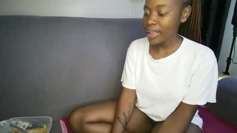 Snapshot of honey_drop1 chatting on 01-17-26, 12:26 honey drop online show from 01-17-26, 12:26