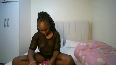 Snapshot of honey_drop1 chatting on 03-12-26, 11:27 honey drop online show from 03-12-26, 11:27