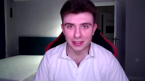 Wolfy online show from 03-05-25, 05:18