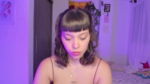 Snapshot of honey_hoe chatting on 02-01-25, 02:16 Lau online show from 02-01-25, 02:16