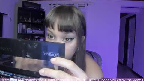 Snapshot of honey_hoe chatting on 10-14-25, 12:11 Lau online show from 10-14-25, 12:11