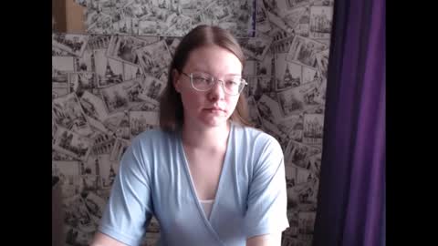 Snapshot of honey_mood chatting on 02-27-25, 08:17 Lina online show from 02-27-25, 08:17