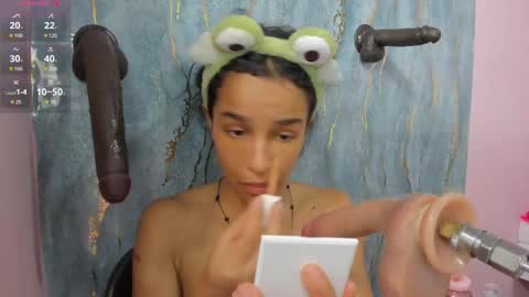 honey_sofii_ online show from 09-25-25, 11:36