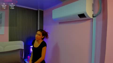 honey_sofii_ online show from 03-27-26, 09:32