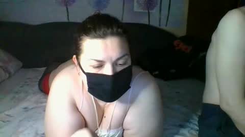 Snapshot of honey_sweet_couple chatting on 11-28-25, 07:05 Alexa and Oscar online show from 11-28-25, 07:05