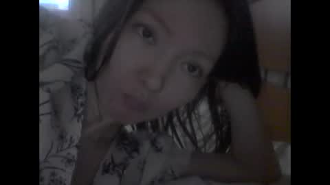 honey_yuzu online show from 11-10-25, 04:33