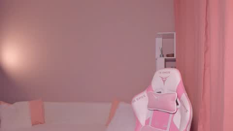 Snapshot of honeyautumn chatting on 03-06-25, 12:32 honeyautumn online show from 03-06-25, 12:32