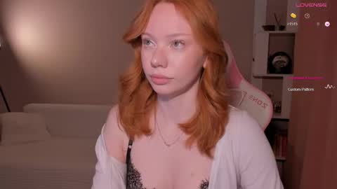 Snapshot of honeyautumn chatting on 01-09-26, 11:50 honeyautumn online show from 01-09-26, 11:50