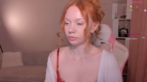 Snapshot of honeyautumn chatting on 02-19-26, 10:50 honeyautumn online show from 02-19-26, 10:50