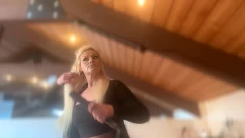 Snapshot of honeybuhnny chatting on 03-03-26, 01:56 honeybuhnny online show from 03-03-26, 01:56