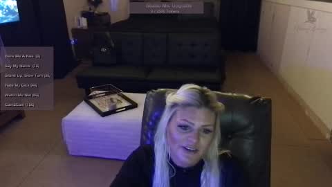 Snapshot of honeybuhnny chatting on 03-07-26, 05:04 honeybuhnny online show from 03-07-26, 05:04