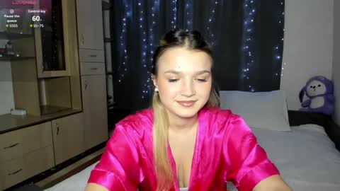 HoneyBunny  online show from 04-03-26, 07:12