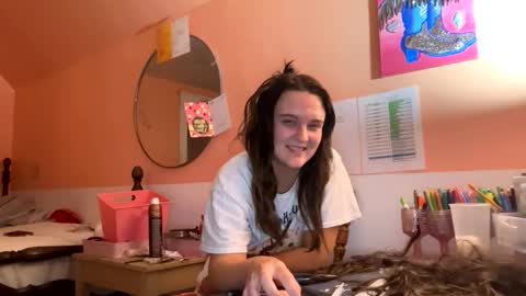 HoneyDrippinBunny online show from 11-08-25, 09:20