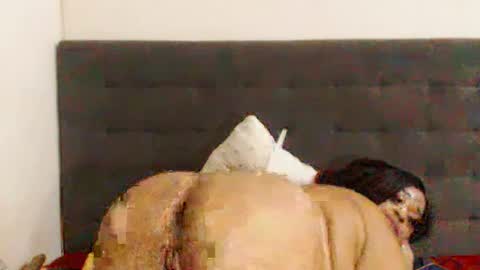 Snapshot of honeydropsxx2 chatting on 02-12-25, 02:24 honeydropsxx2 online show from 02-12-25, 02:24