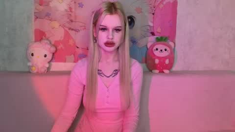 Lisa online show from 11-17-25, 05:30