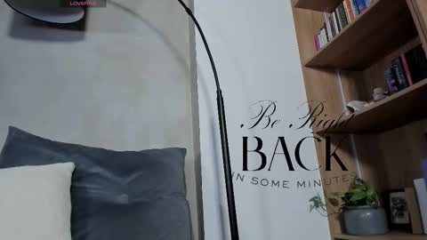 Sofia independent model online show from 09-18-25, 11:23