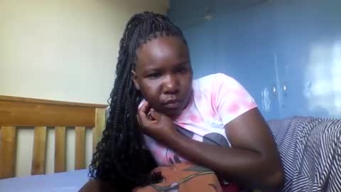 Snapshot of honeymuny chatting on 11-24-25, 05:40 Honeymuny online show from 11-24-25, 05:40