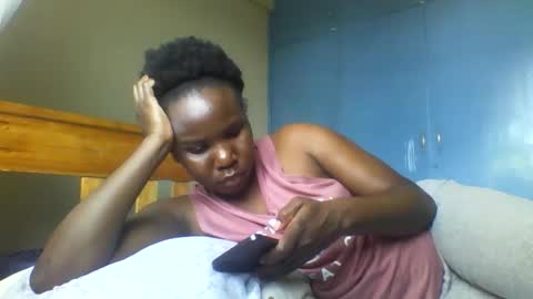 Snapshot of honeymuny chatting on 01-16-26, 07:34 Honeymuny online show from 01-16-26, 07:34