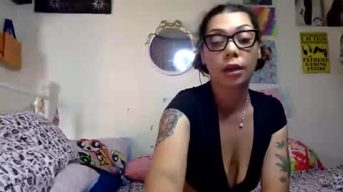 Snapshot of honeyruby chatting on 09-09-25, 02:16 Ruby Sparks online show from 09-09-25, 02:16