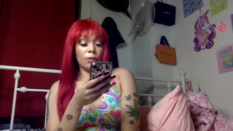 Snapshot of honeyruby chatting on 10-12-25, 10:58 Ruby Sparks online show from 10-12-25, 10:58