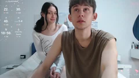 Snapshot of honeystormxxx chatting on 04-18-26, 07:40 Noah and Sophie online show from 04-18-26, 07:40