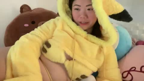 HoneySunshineNeko online show from 04-29-26, 02:32