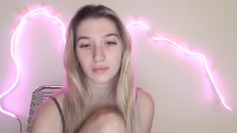 honeyveil online show from 06-23-26, 12:25