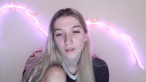 honeyveil online show from 07-08-26, 11:15