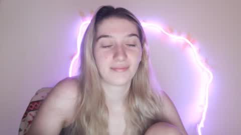 honeyveil online show from 07-28-26, 02:35