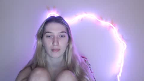 honeyveil online show from 07-28-26, 03:32