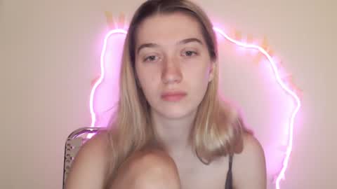 honeyveil online show from 07-30-26, 01:21