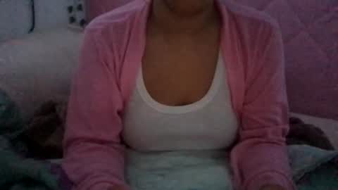 Snapshot of honeyy_89 chatting on 05-20-26, 07:25 honeyyy89 online show from 05-20-26, 07:25