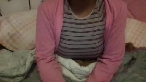 Snapshot of honeyy_89 chatting on 06-12-26, 11:42 honeyyy89 online show from 06-12-26, 11:42