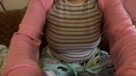 honeyyy89 online show from 08-06-26, 12:56