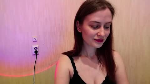 honeyy_bun online show from 05-02-26, 06:02