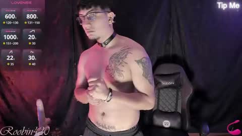 Snapshot of honter20 chatting on 07-17-26, 05:03 robiin online show from 07-17-26, 05:03