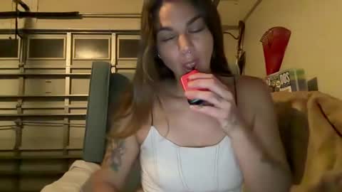 HoodHippy online show from 07-14-26, 06:40