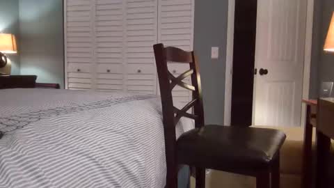 Snapshot of hooshung_mvers8 chatting on 03-31-26, 12:45 hooshung_mvers8 online show from 03-31-26, 12:45