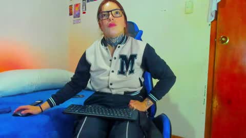 ONLYFANS online show from 04-29-26, 09:21