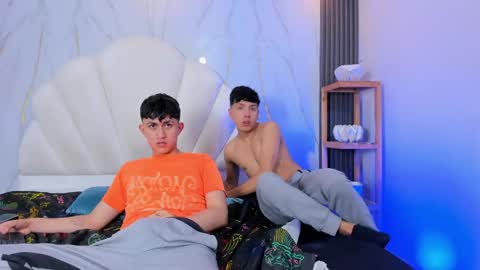 hoot_booys_ online show from 04-28-26, 02:27