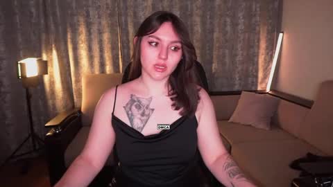 Snapshot of hoot_owl_cb chatting on 05-11-26, 03:18 Karina online show from 05-11-26, 03:18