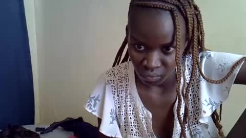 Snapshot of hope_terry chatting on 02-17-25, 12:05 hope_terry online show from 02-17-25, 12:05