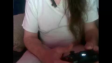 Snapshot of hopps28 chatting on 12-30-24, 01:37 hopps28 online show from 12-30-24, 01:37