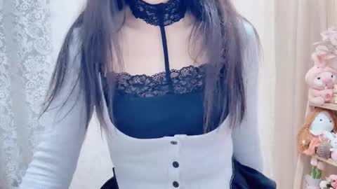 Snapshot of horinatori chatting on 10-12-25, 02:16 Rina online show from 10-12-25, 02:16