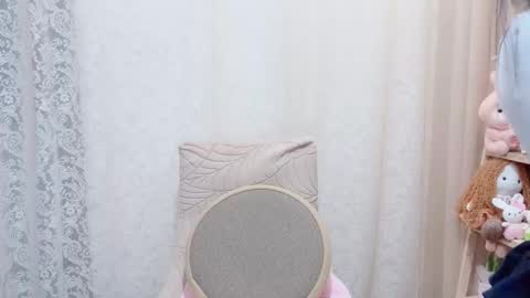 Snapshot of horinatori chatting on 10-25-25, 01:24 Rina online show from 10-25-25, 01:24