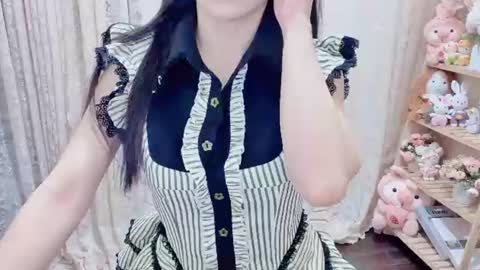 Snapshot of horinatori chatting on 06-25-26, 01:16 Rina online show from 06-25-26, 01:16