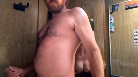 Snapshot of horndwag37 chatting on 09-16-25, 05:25 horndwag37 online show from 09-16-25, 05:25