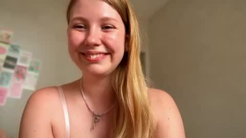 Audrey online show from 06-22-26, 03:25