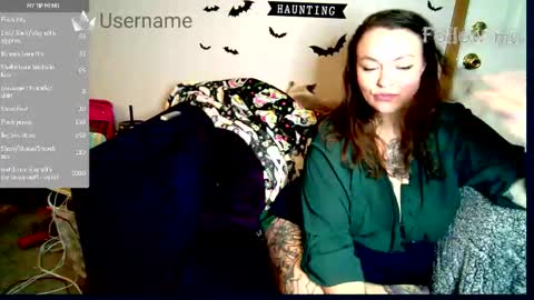 Snapshot of horneygirl88ddd chatting on 02-15-26, 01:24 horneygirl88ddd online show from 02-15-26, 01:24
